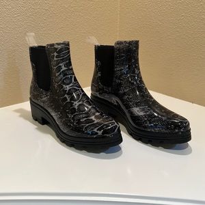 Black animal print rain boots- super stylish and waterproof